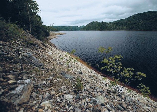 Водохранилище на р. Зея, Россия